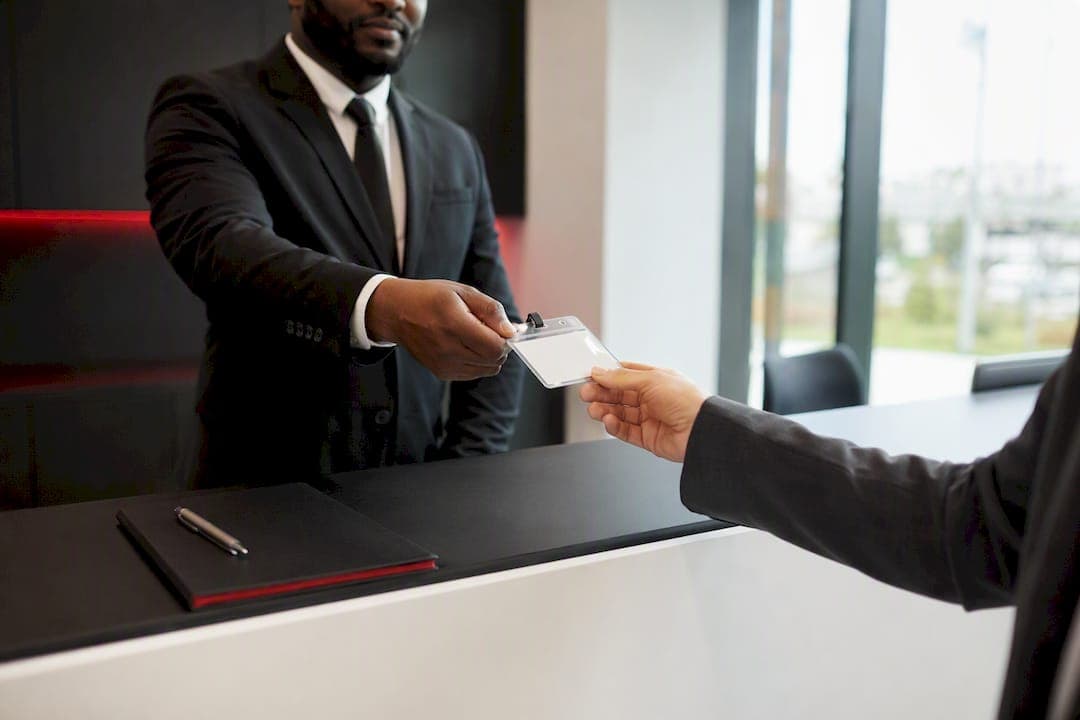 Gestion visiteurs entreprise : sécuriser l'accueil sans friction