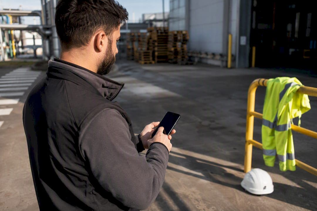 Employeurs : PTI smartphone, liste de déploiement validée INRS/Cnam